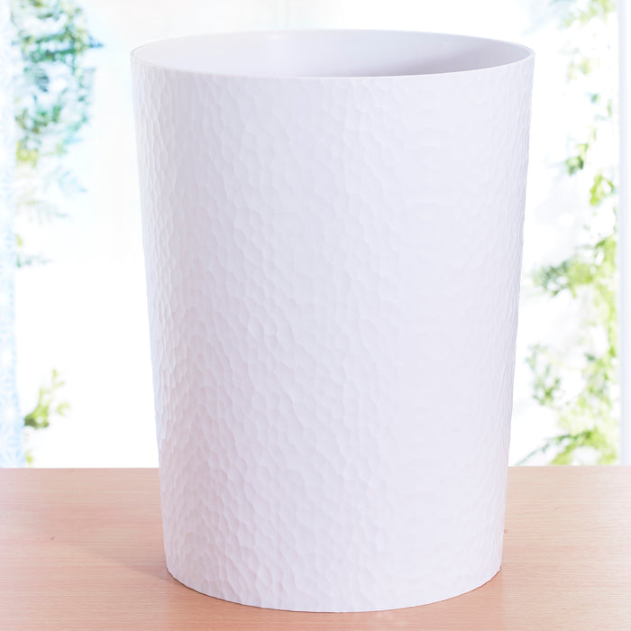 Bath Bliss Hammered Round Trash Bin-White
