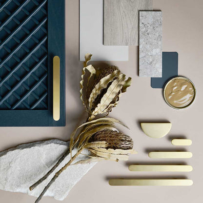 Eclair Tiny Solid Brass Pull Handle