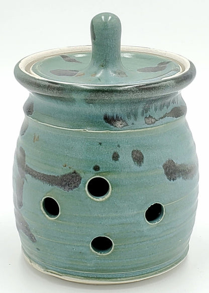 Liscom Hill Pottery - Seafoam Garlic Keeper
