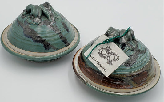 Liscom Hill Pottery - Seafoam Landscape Garlic Roaster