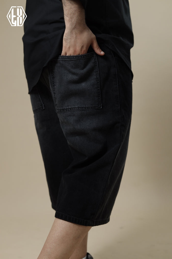 OVERSIZED DENIM SHORT Black