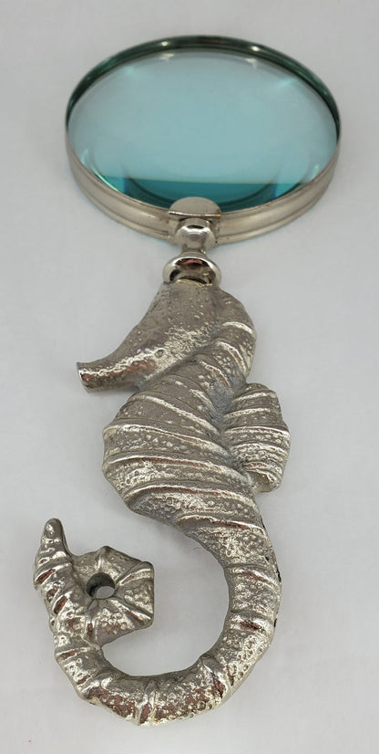 Seahorse Magnifier