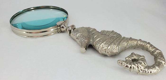 Seahorse Magnifier